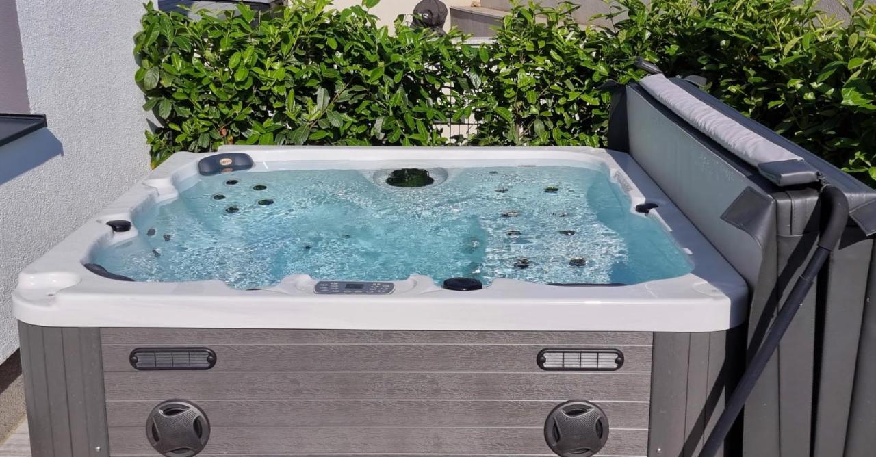 Bartol Luxury Apartments Krk Croatia, With Own Hot Tub - Whirlpool Krk Town Exterior photo